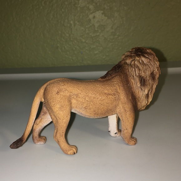 Retired Schleich Lion Figure - Picture 4 of 8